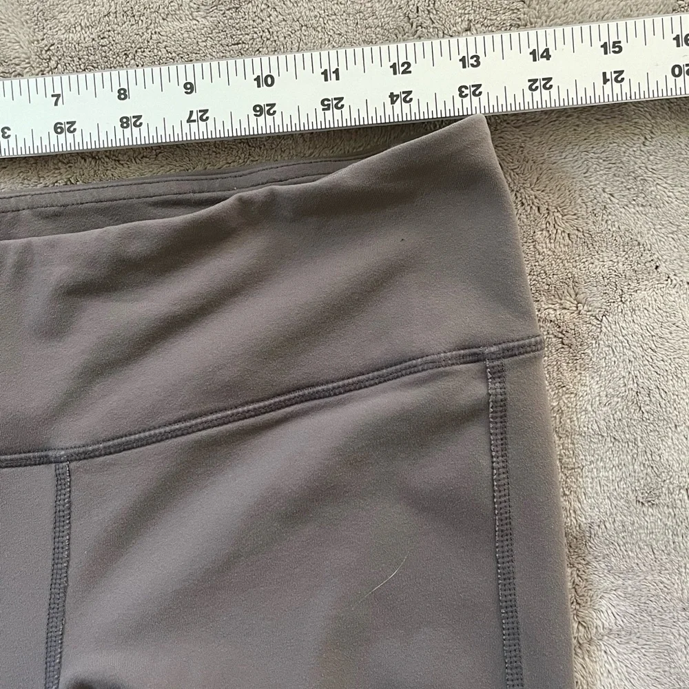 ALO Yoga Grey Anthracite Moto Leggings Mesh Panels Activewear Athleisure small